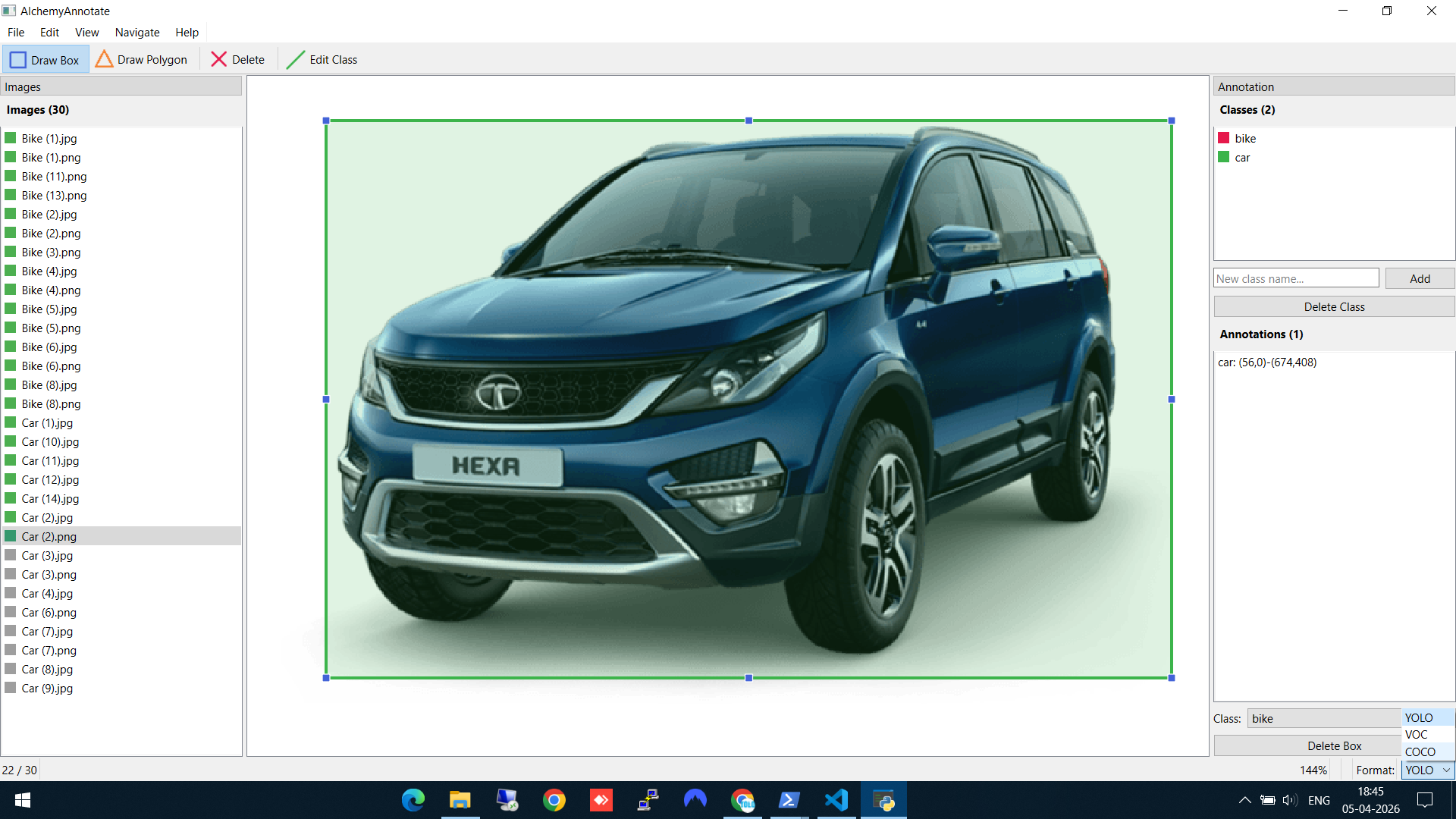 Format selection dropdown showing YOLO, VOC, and COCO options with conversion prompt